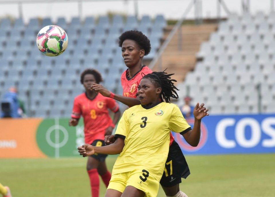 SELECCAO FEMININA DE FUTEBOL1