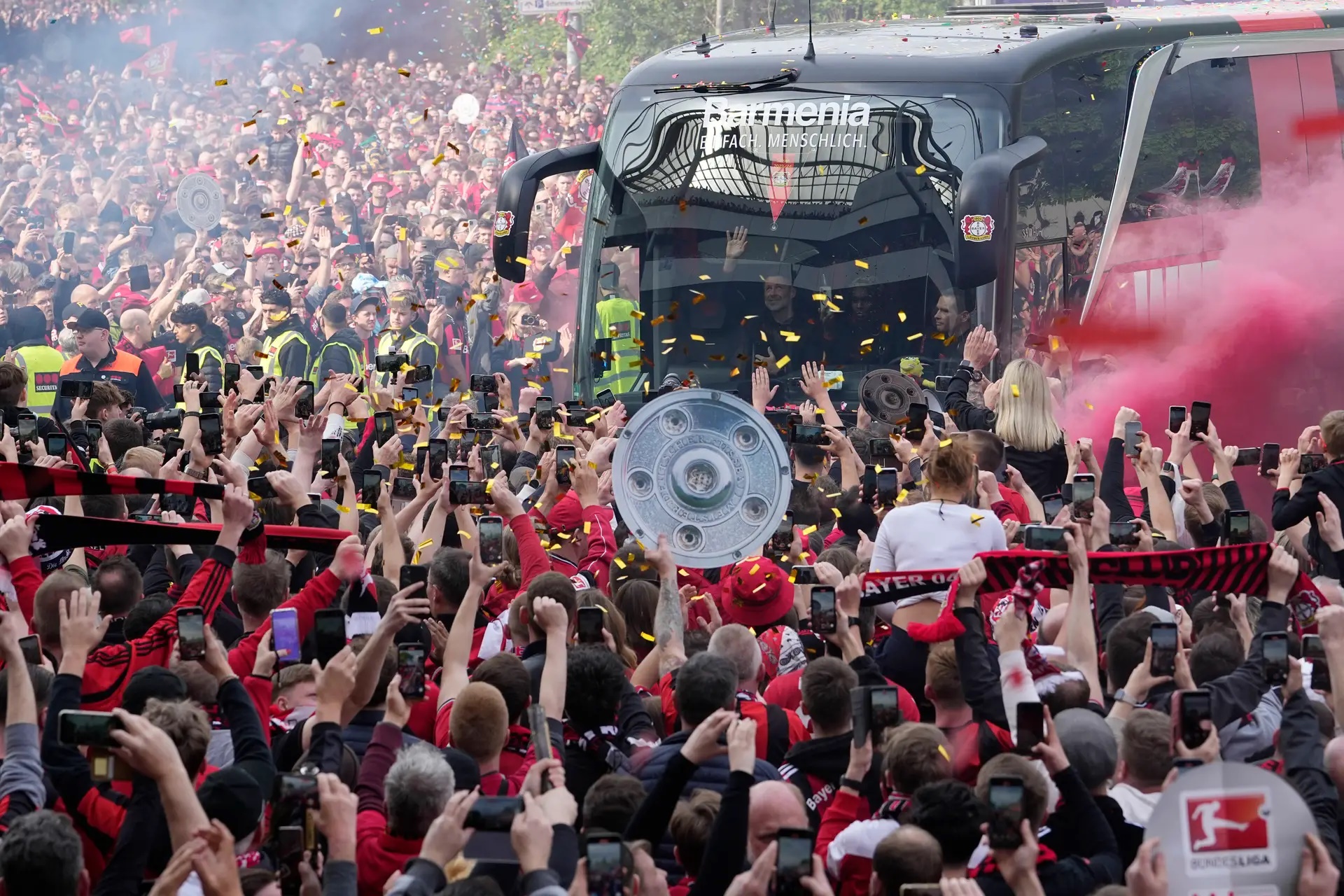 LEVERKUSEN NOVO CAMPEÃO NA ALEMANHA